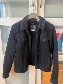 Levis  jacket woman's trucker
