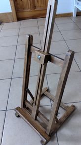 Wooden easel