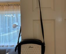 Cross body Guess bag