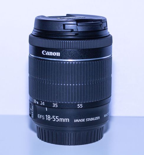 Canon EF-S 18-55mm f/3.5-5.6 IS