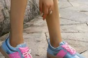 amazing and comfy Sneakers