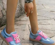 amazing and comfy Sneakers
