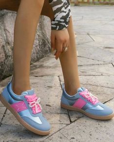 amazing and comfy Sneakers