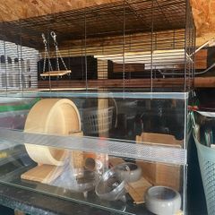 Gorgeous large hamster cage with loads of accessories