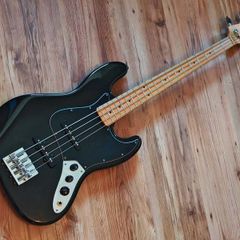 1998 Fender American Jazz Bass w/Deacci Pickups (Delivery available)