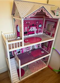 Large doll house