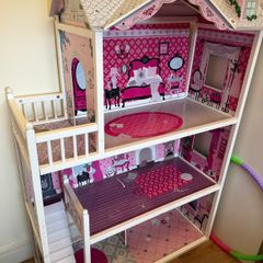 Large doll house