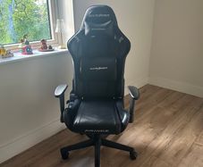 Game chair DXRacer Prince Gaming Chair