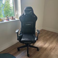 Game chair DXRacer Prince Gaming Chair