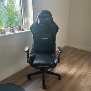 Game chair DXRacer Prince Gaming Chair