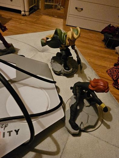 Disney Infinity Marvel 2.0 With 5 Figurines