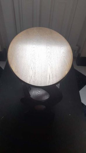 Coffee Table/Mag Rack..Oval