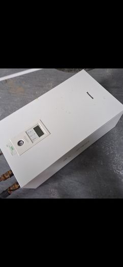 solar cylinder and air to water heat pump