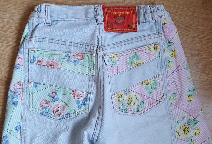 Size 8 - A Lovely Pair of Shorts - Read Carefully
