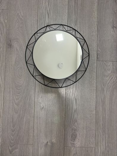 wall mirror