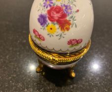 Beautiful Limoge France porcelain egg shaped trinket box
