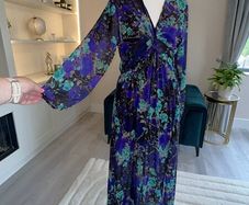 Brand-new Jenny Wren Ladies Floral Long-sleeve Dress