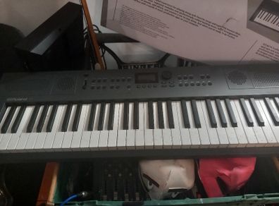 roland Go Keys 5 keyboard