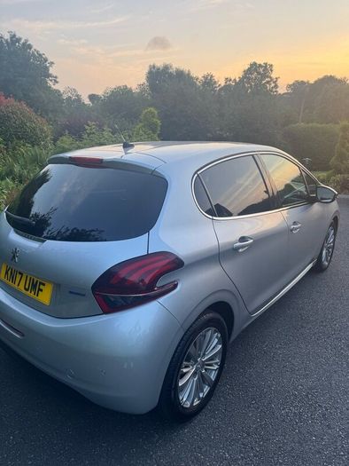 Peugeot 208 Allure Top Spec