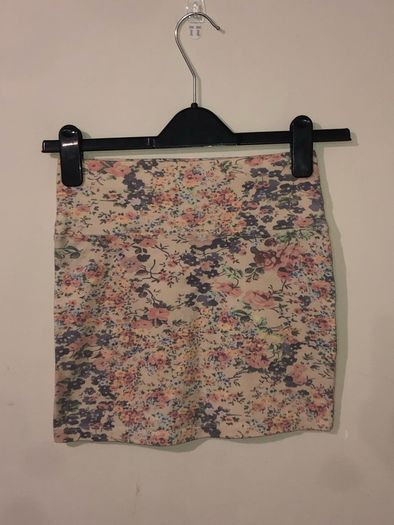 Floral skirt (size 6)