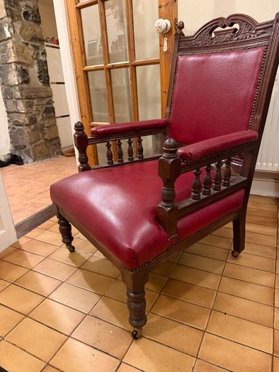 4 Vintage Wooden Chairs