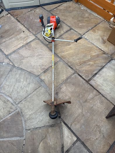 husqvarna strimmer