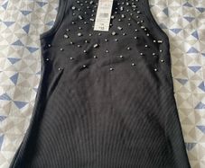 Size S black ribbed top