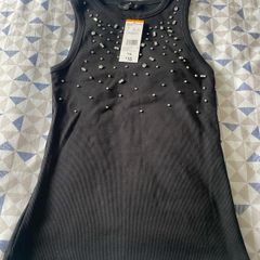 Size S black ribbed top