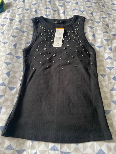 Size S black ribbed top