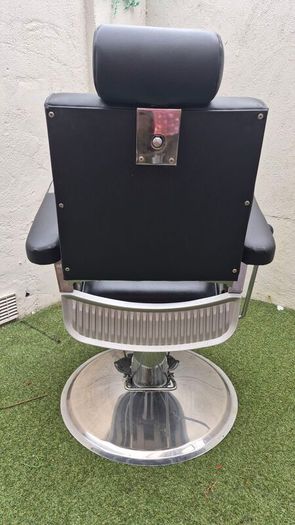 Barber chair