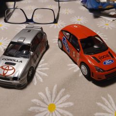Scalextric Focus and Corolla