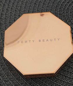 Fenty Beauty bronzer