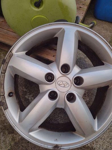 Hyundai Santa Fe alloys