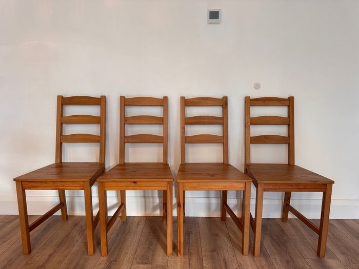 Solid Pine Wood Dining Table & 4 Chairs