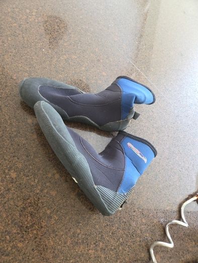 Gola water booties uk9