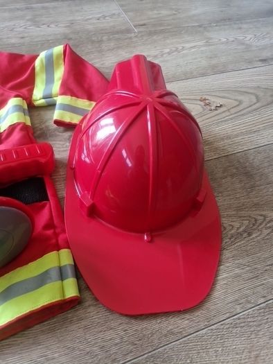 melissa & doug fireman costume