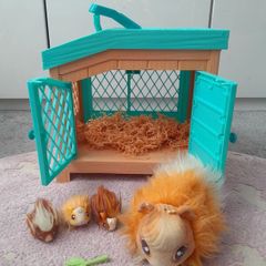 Little live pets