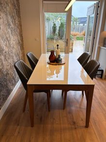 Gloss Ceramic Dining Table, 6 seats (Like New)