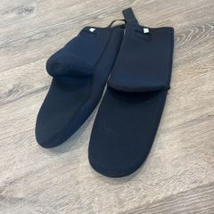 wetsuit booties
