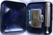 Vintage Ever-Ready Safety Razor Set in Case &amp; Blades