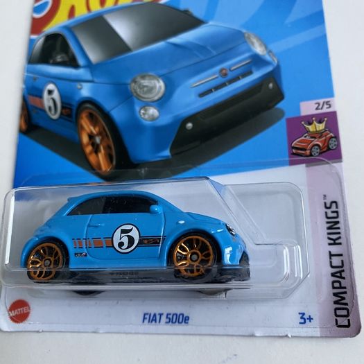 Fiat 500e, Alfa Romeo GTV6, VW T2 Pickup - Collectable Hot wheels