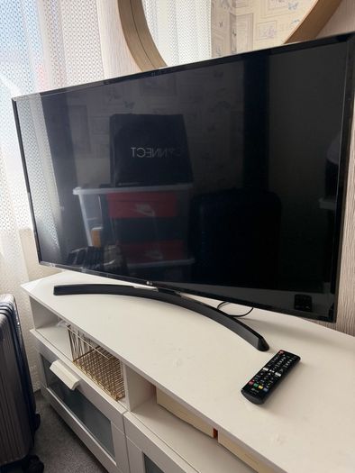LG smart tv 32"