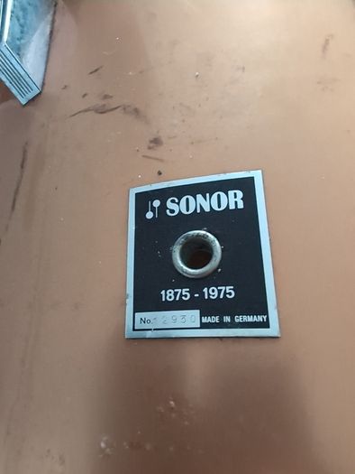Sonor bass drum with hard case
