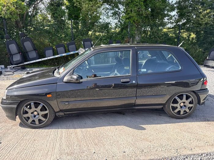 Renault Clio 1.8 16v