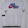 3 Nike T-shirts large Image 3