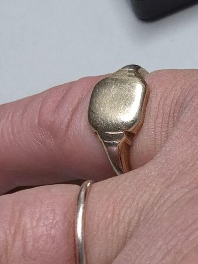 Antique 9ct Gold Birmingham Hallmarked Signet Ring Size 58.5
