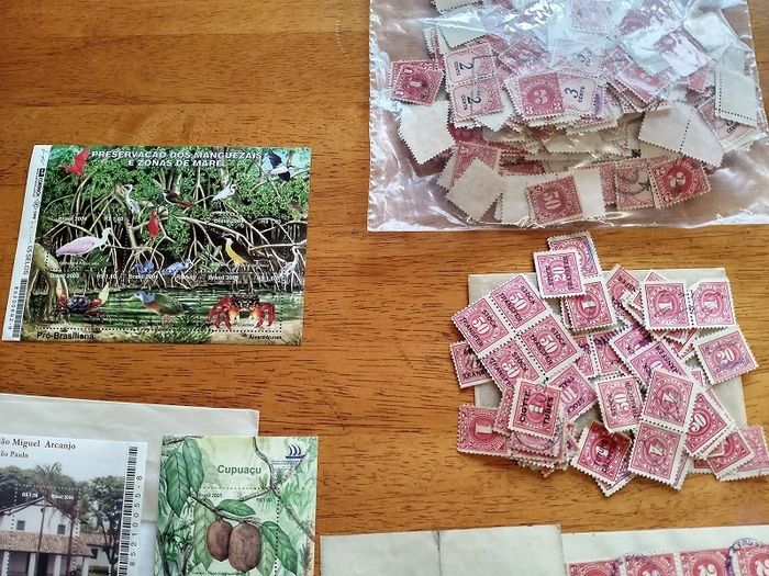 Stamps -  Mixed Collection (USA etc)