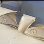 Newbridge Salt and pepper holders Image 4