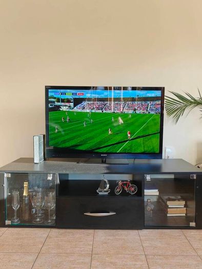 TV Stand/ Cabinet
