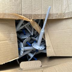 Insulation fixings